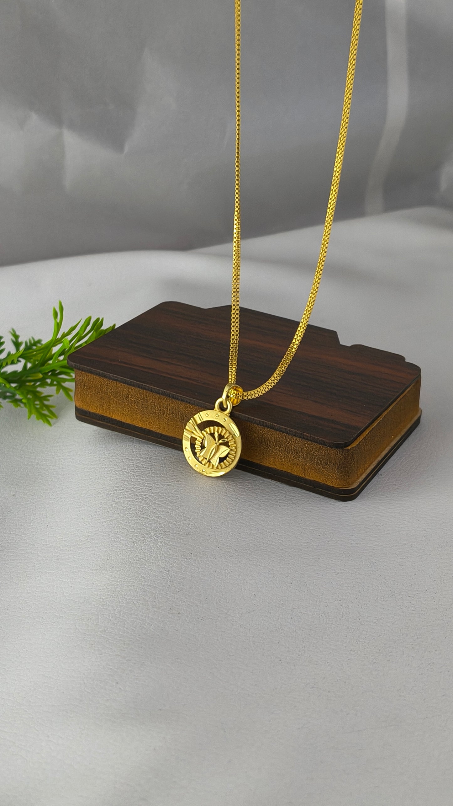 Gold-plated Primium 3Line Chain with Butterfly Pendant Combo Set