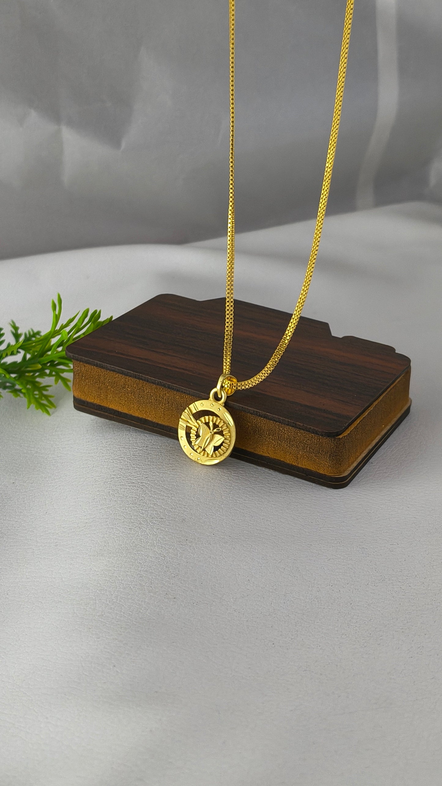 Gold-plated Premium 3Line Chain with Butterfly Pendant Combo Set.