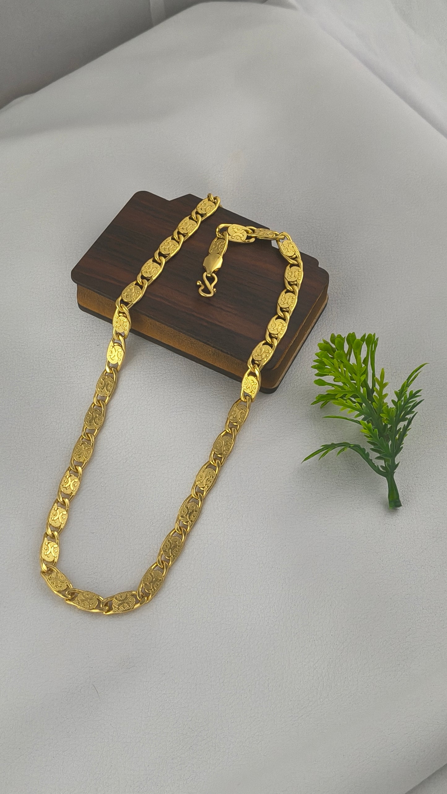 Nawabi Gorgeous Design Gold plated chain For men