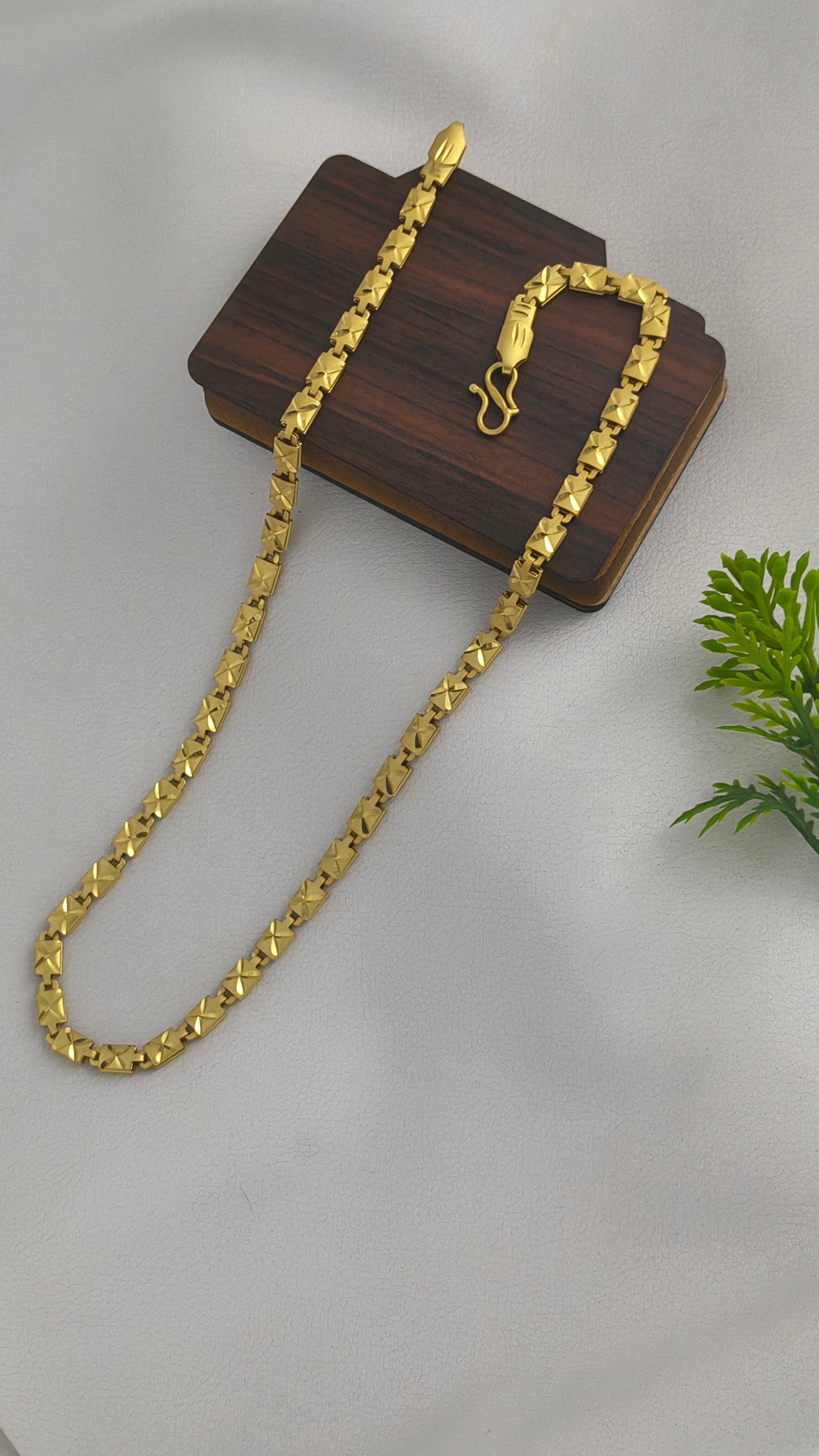 Nawabi Biscuits Chain High Gold Plated