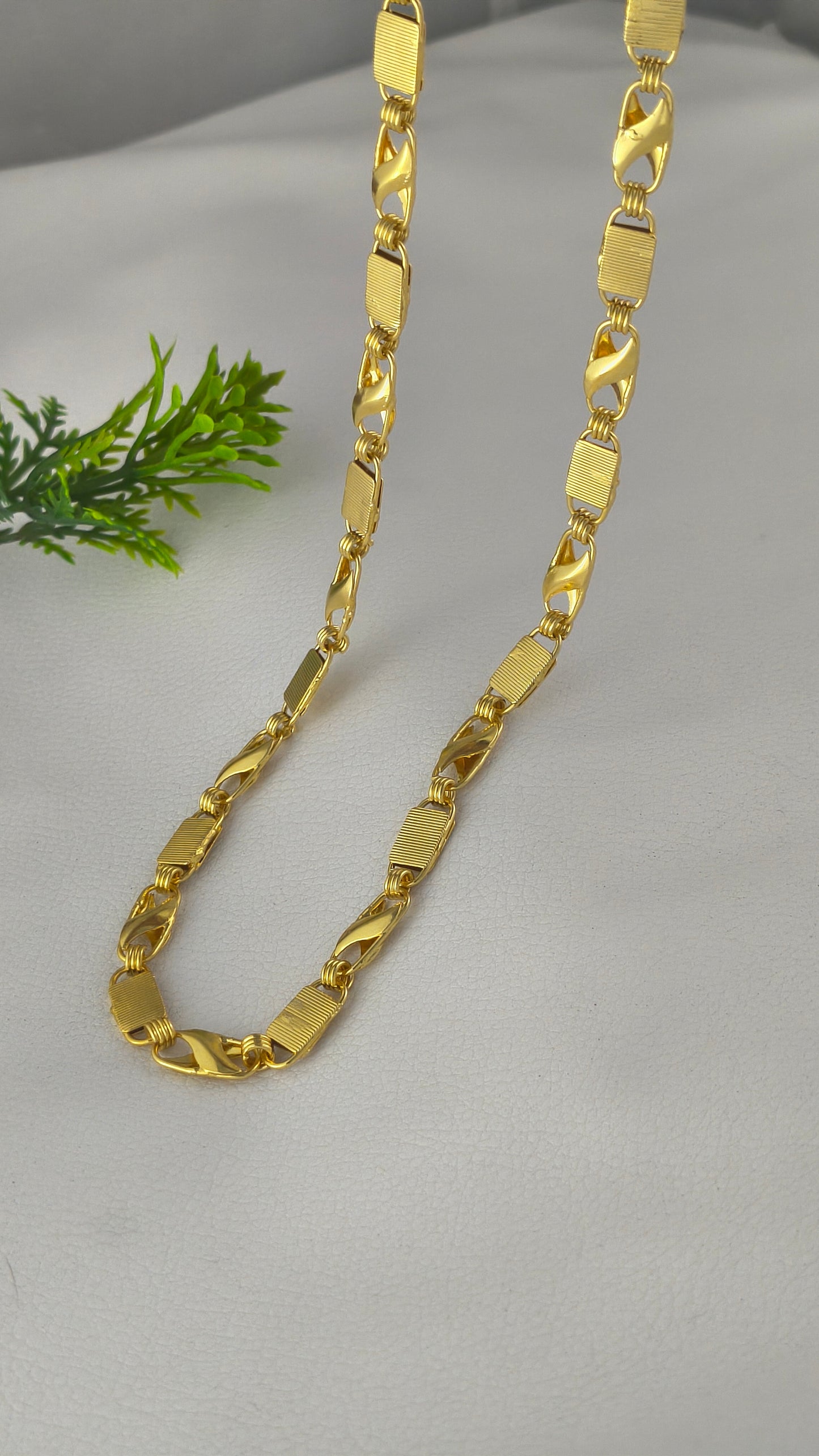 Gold Plated Koyli With Nawabi Biscuits Chain For Men