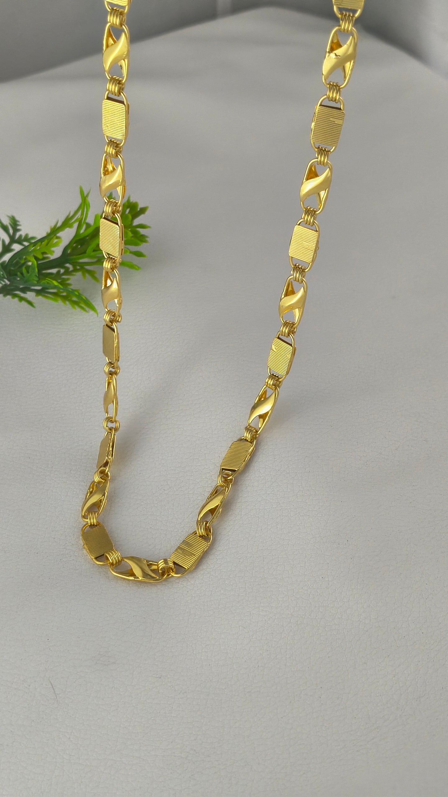 Gold Plated Koyli With Nawabi Biscuits Chain For Men