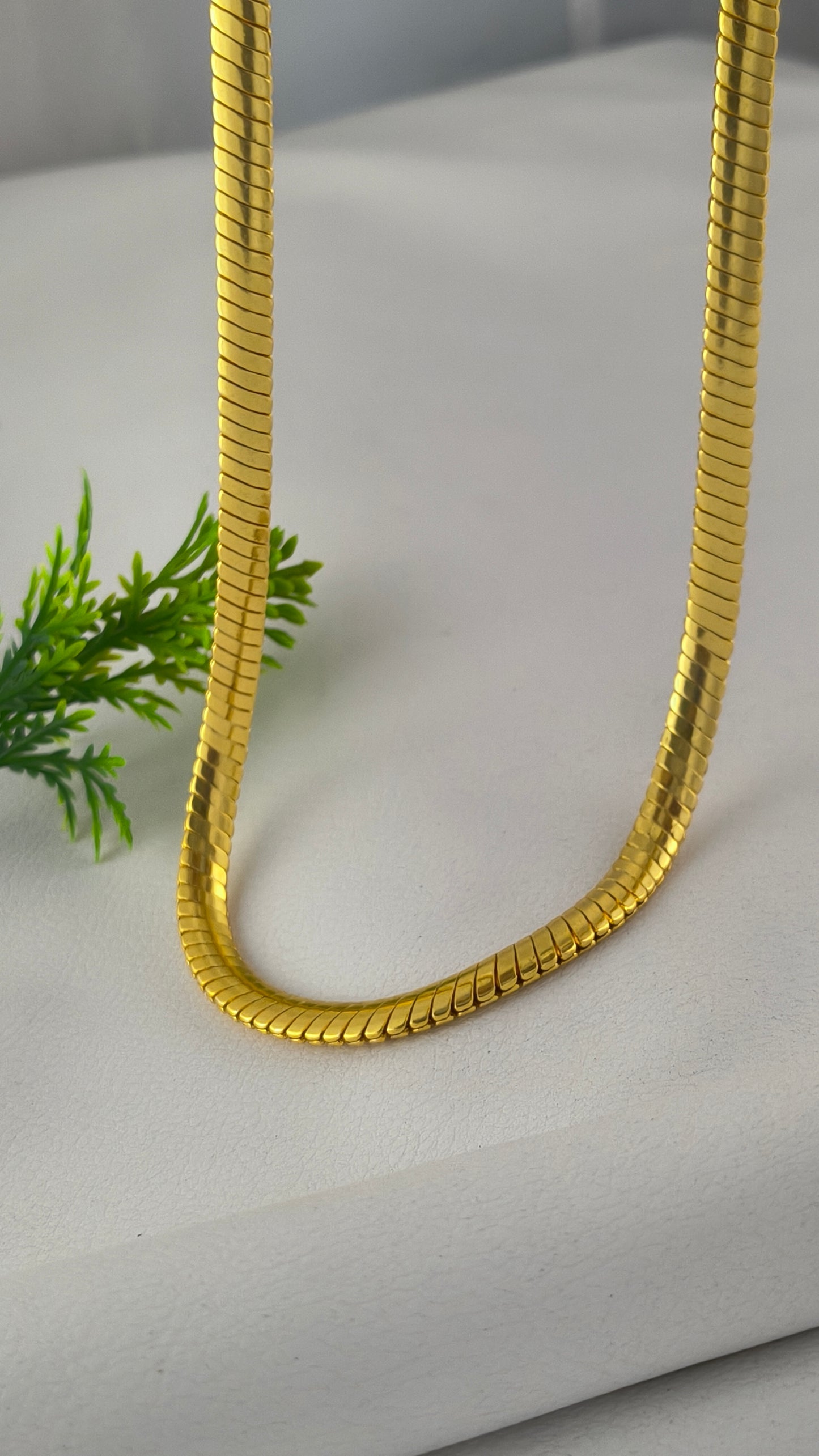 snake-shaped chain Gold plated