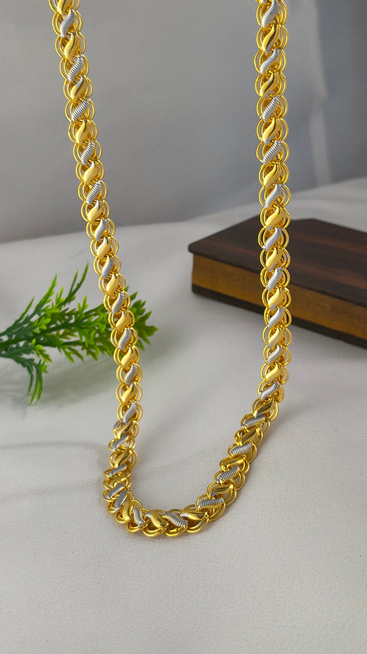 Gold Plated Fashionable Design Kohli Chain For Men