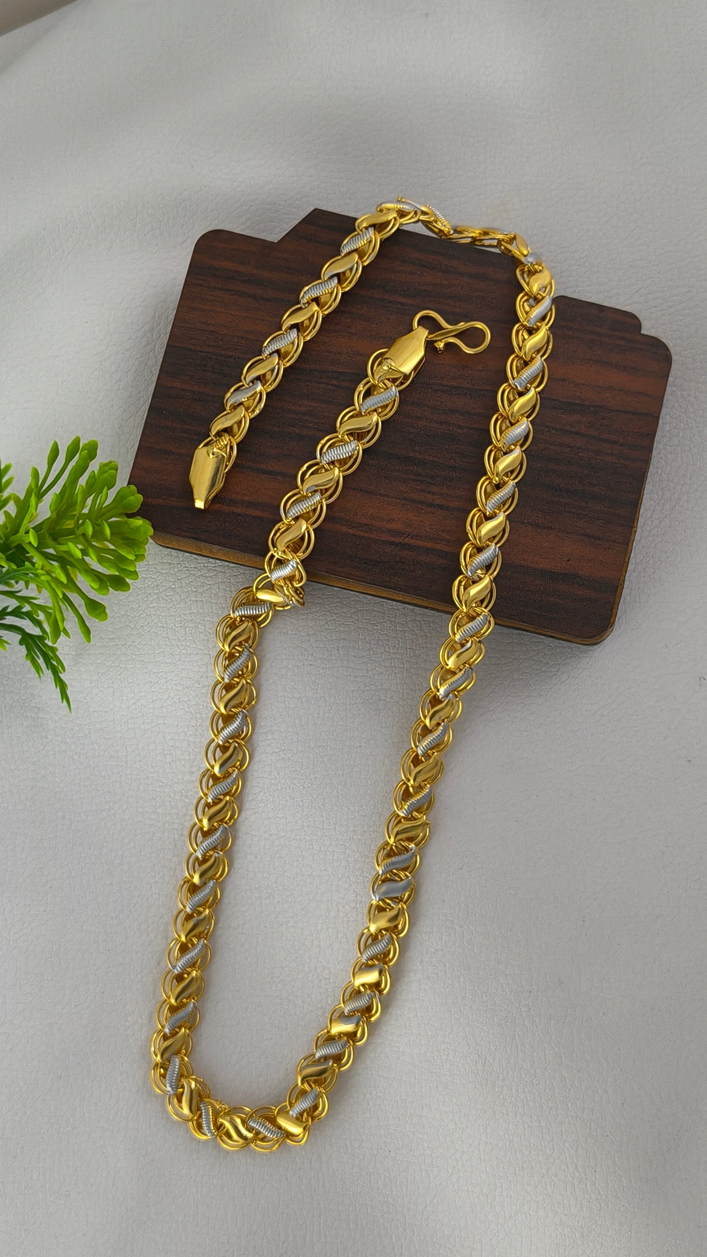 Gold Plated Fashionable Design Kohli Chain For Men