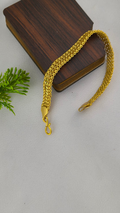 Gold plated high class design Partywear bracelet for men
