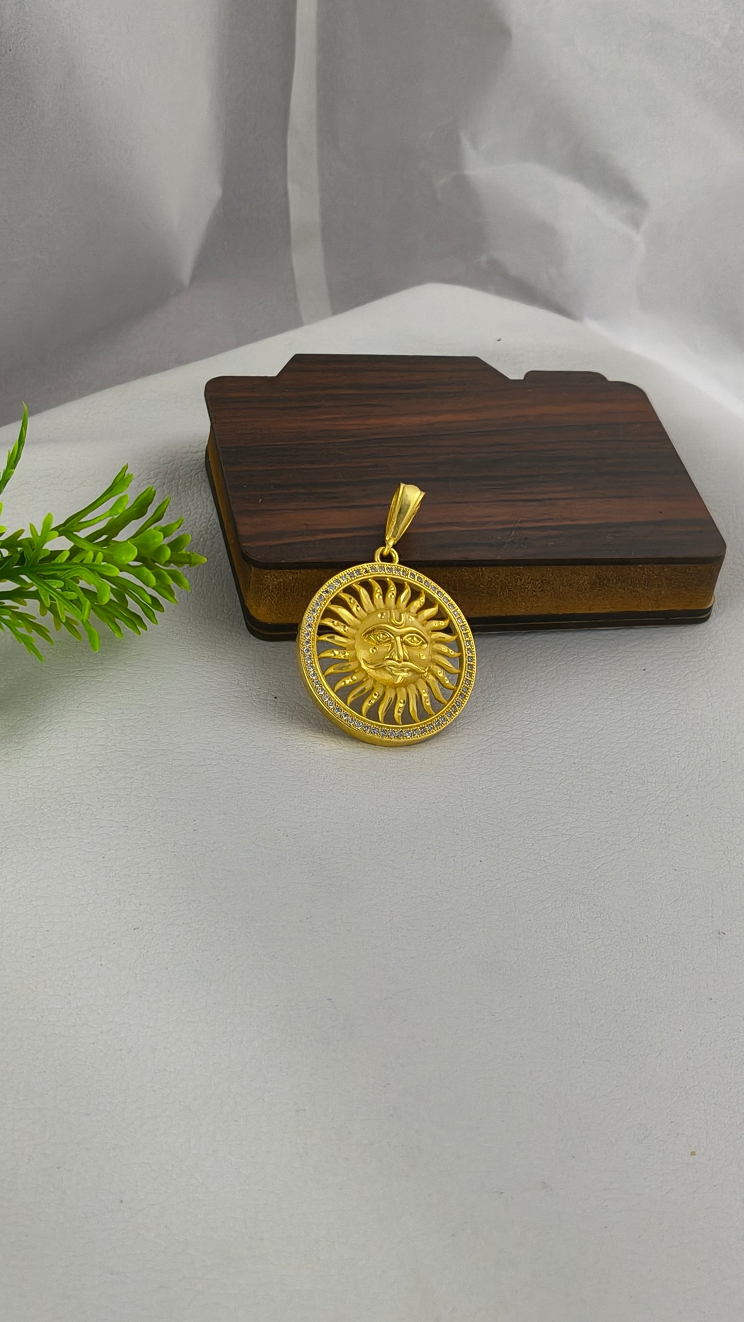 Divine OM pendant,premium quality highly micro plated pendant from arbuda imitation.