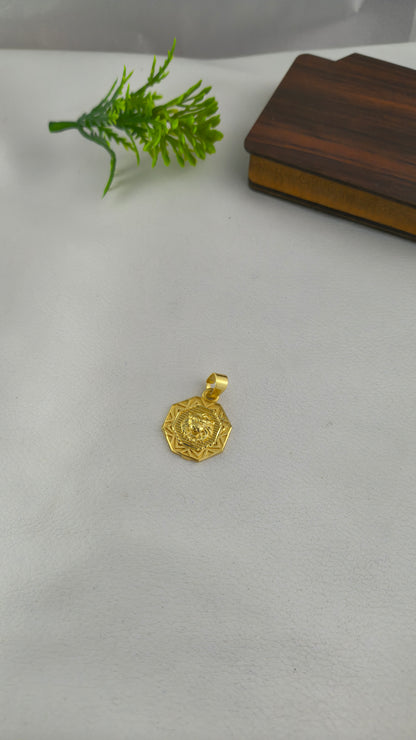 The King Lion Pendant, Premium quality Round lion head from arbuda imitation