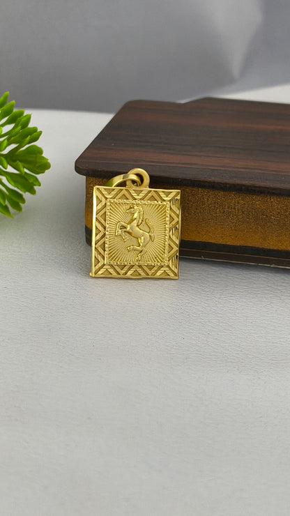Royal Horse Pendant, Highly micro gold from arbuda imitation