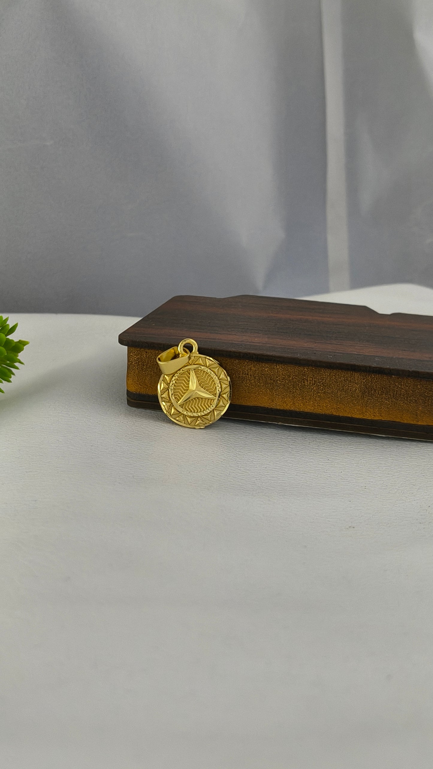 Mercedes Pendant With Versace Border from Arbuda Imitation.