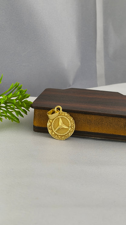 Mercedes Pendant With Versace Border from Arbuda Imitation.