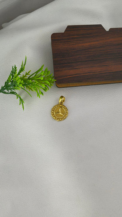 Mercedes Pendant With Versace Border from Arbuda Imitation.