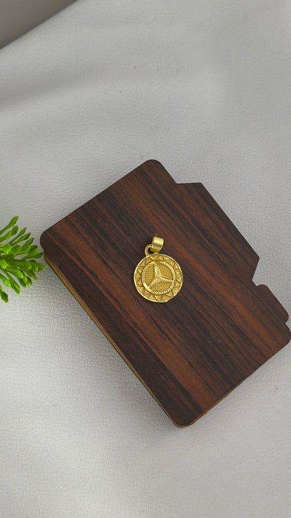 Mercedes Pendant With Versace Border from Arbuda Imitation.