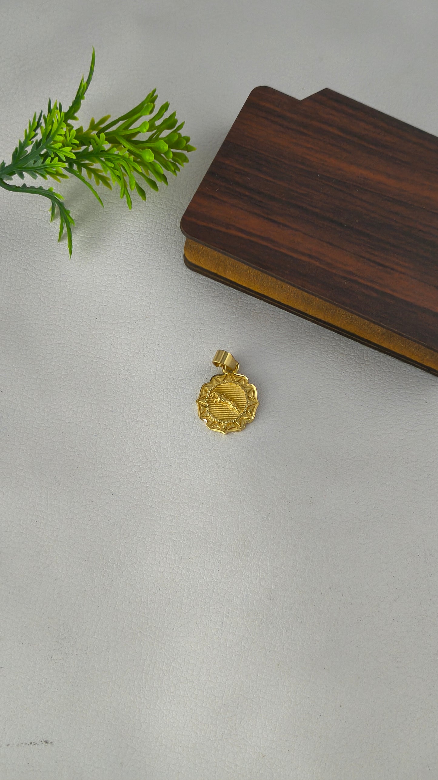 Jaguar Pendant, Gold Plated from Arbuda Imitation.