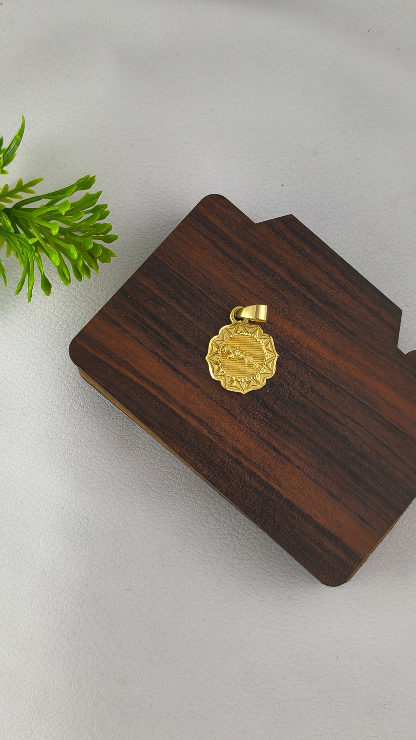 Jaguar Pendant, Gold Plated from Arbuda Imitation.