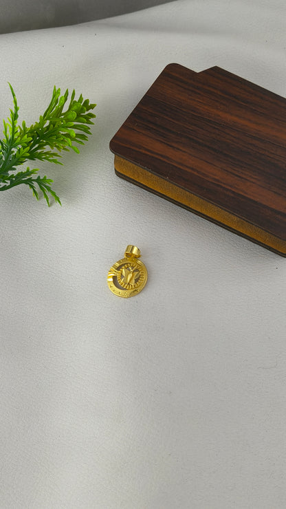 Elegant Gold Plated Butterfly Pendant from Arbuda Imitation.