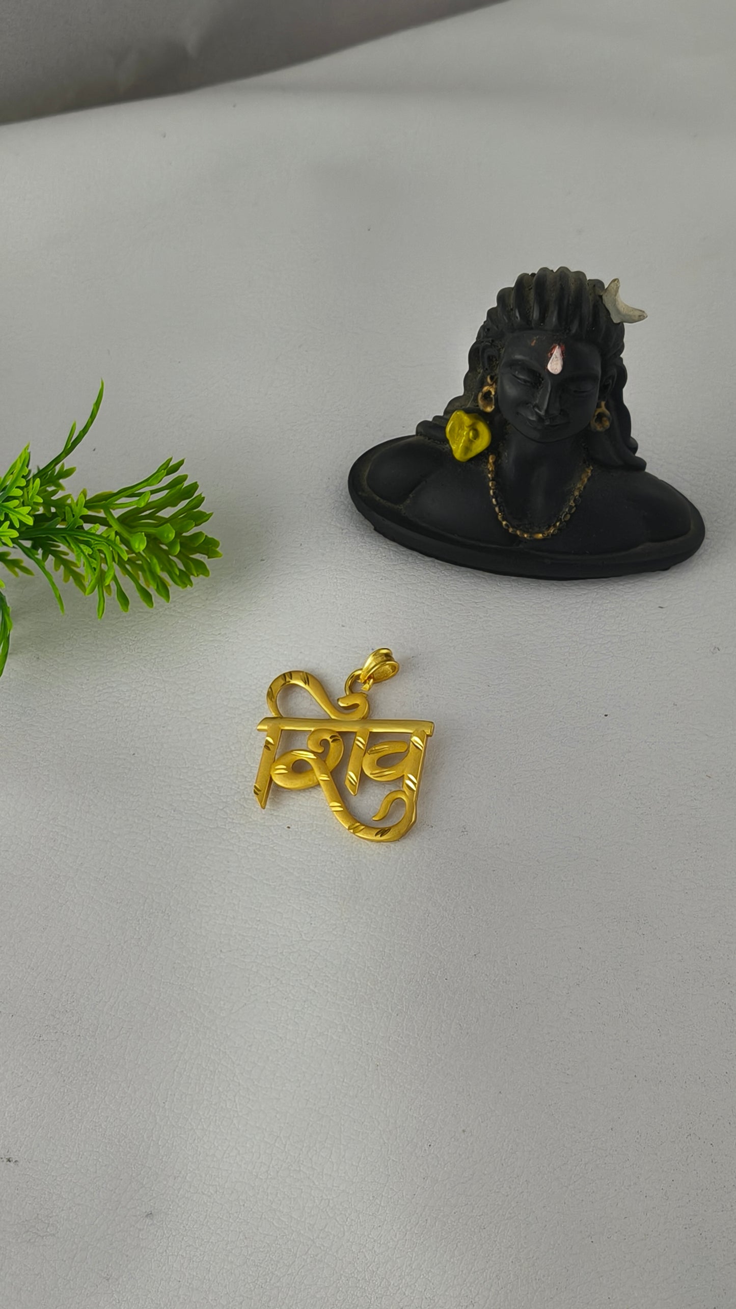 Shiv Pendant Highly Micro Gold Platted.