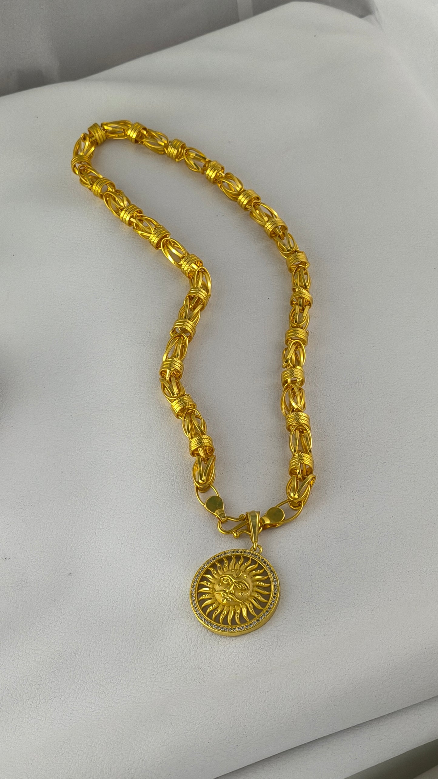 Gold plated premium heavy chain with surya pandent