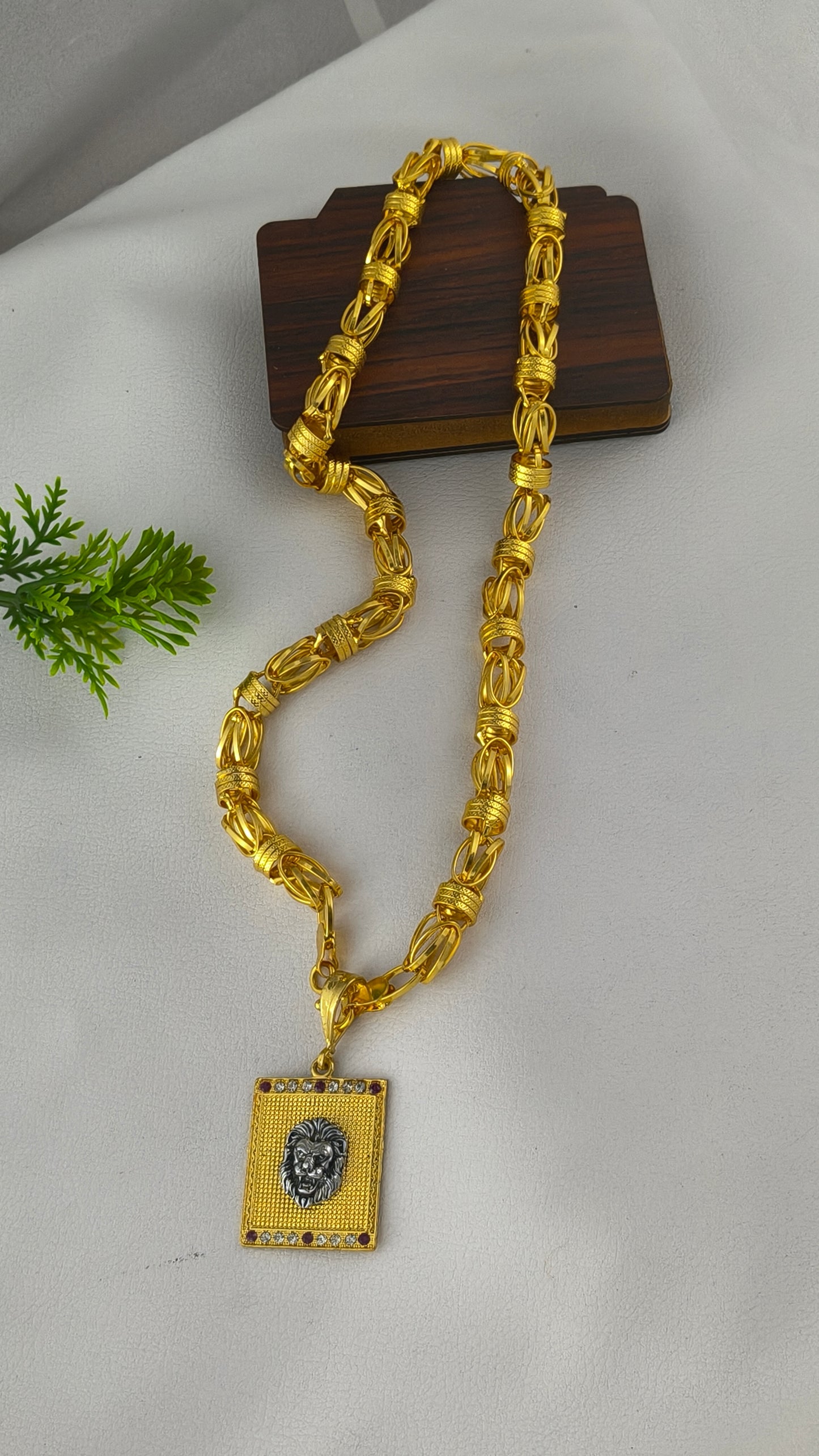 Gold Plated Lion Pendant with Rajwadi Chain Combo