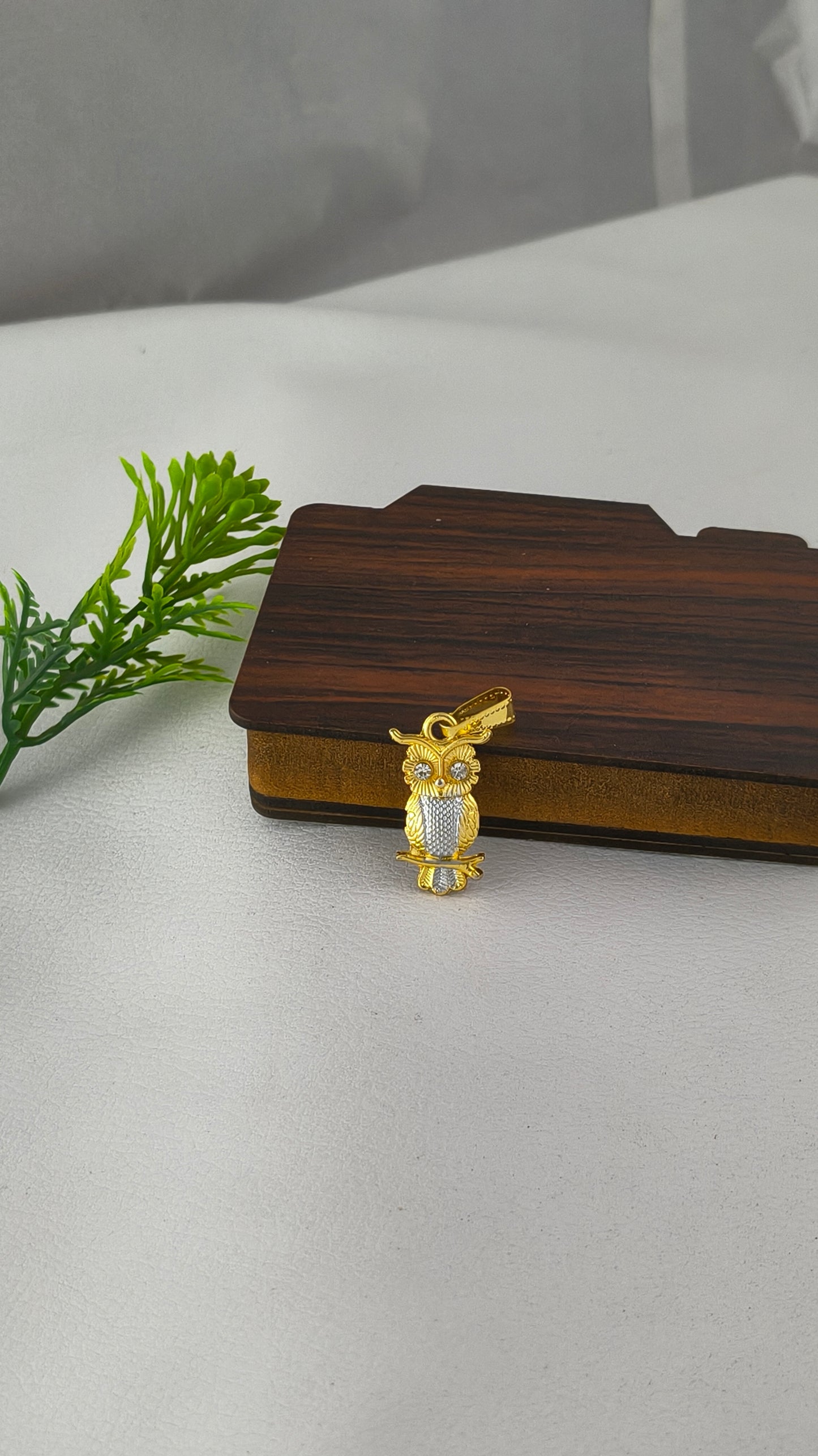 Owl Pendant, Iced Out Owl Tree Branch Necklace, Gold Owl Pendant Stainless Steel Hip Hop Gold Owl Animal Necklace Celtic Owl Necklace