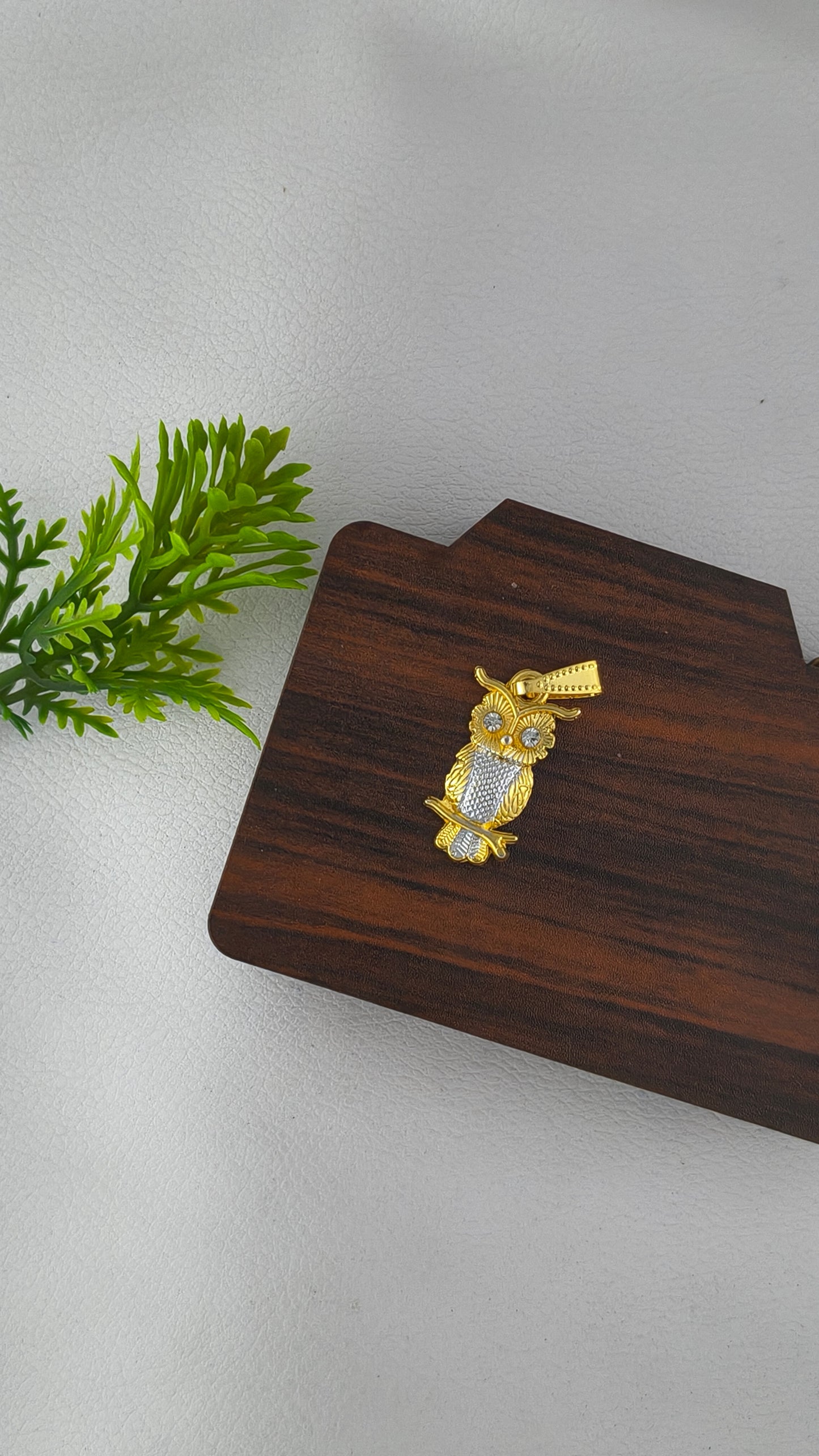 Owl Pendant, Iced Out Owl Tree Branch Necklace, Gold Owl Pendant Stainless Steel Hip Hop Gold Owl Animal Necklace Celtic Owl Necklace