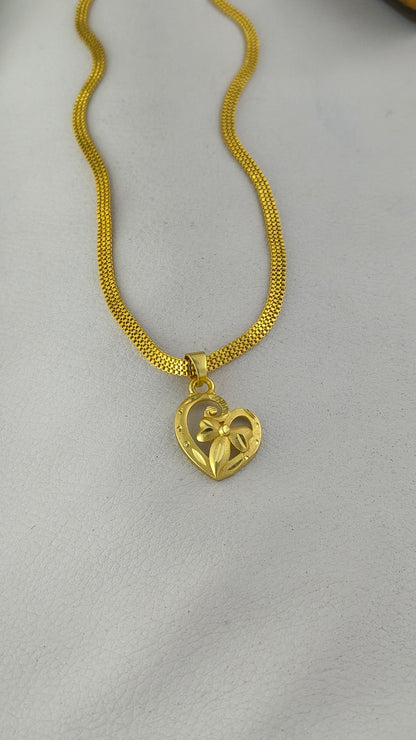 Gold Plated Floral Design Heart Pendant with 3Line Gold Plated Chain Combo Set