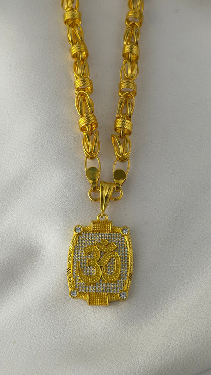 Gold-plated OM pendant with heavy chain Combo Set.