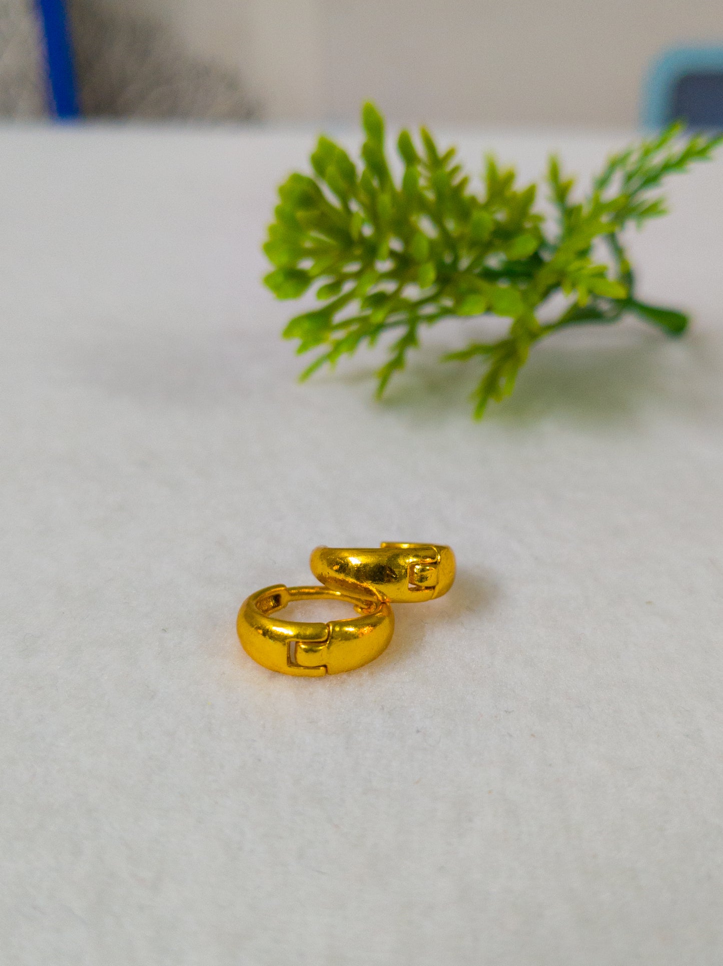 Gold Plated Kaju Bali Salman Khan Bollywood Style Gold Hoop Earrings